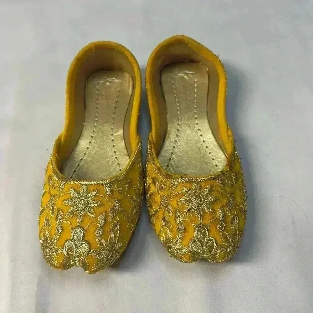 ⭐️ Traditional Afghani Slippers/Jutti shoes /party shoes  - Size 5